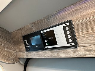 Husbil-halvintegrerad Robeta Apollo 140HK AUT  17 av 22