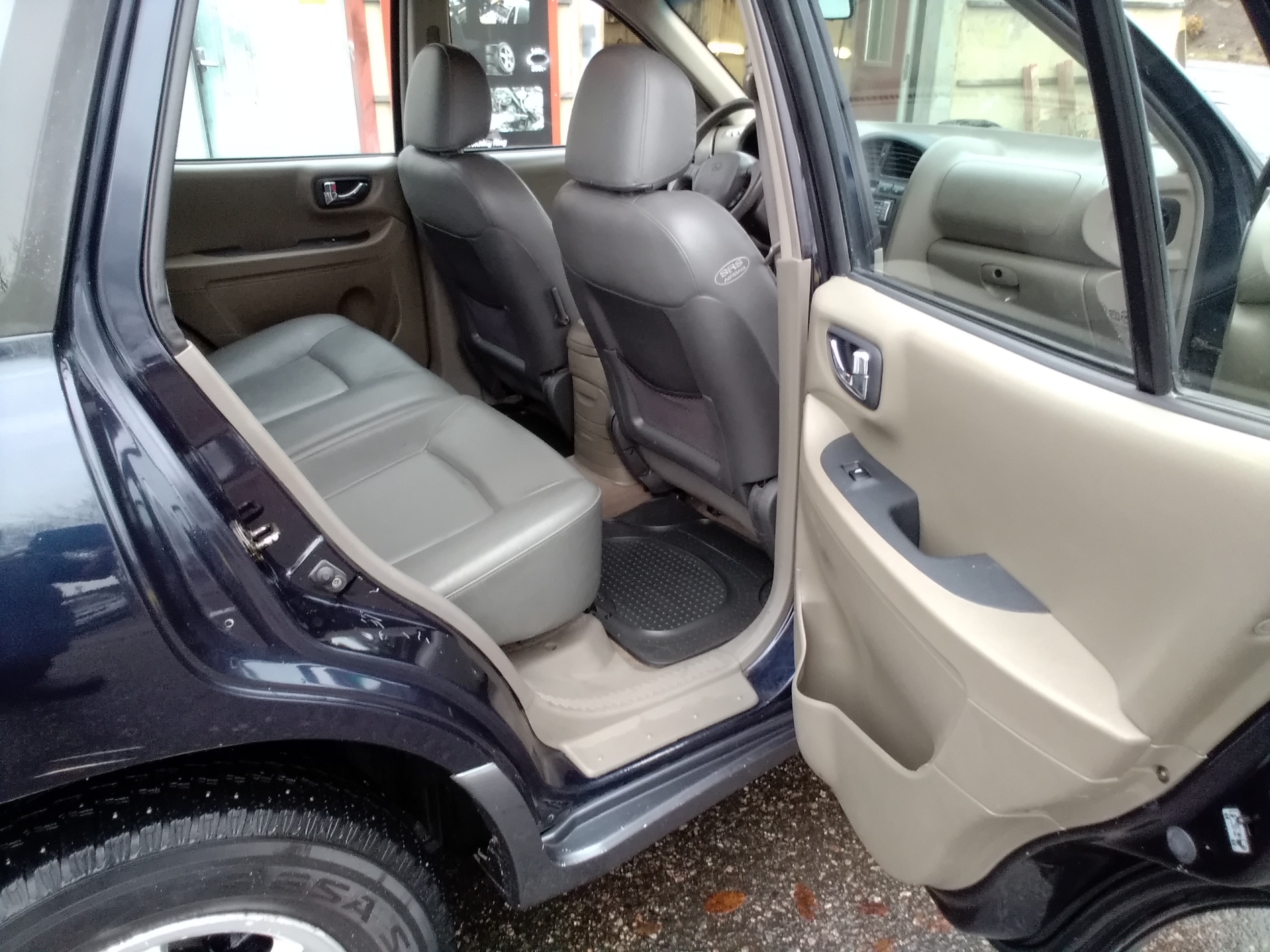 Hyundai Santa Fe 2004, bild 3/36