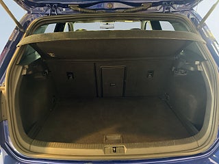 Volkswagen Golf 5-dörrars R 2.0 TSI 4Motion Base Mvärme Taklucka S&V – bild 12
