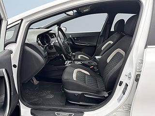 Kia Ceed sw 1.6 CRDi GT-Line Kamera/Motorvärmare/S&V-däck – bild 7