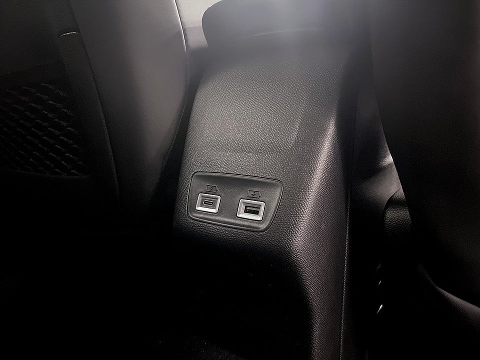 Bild på Peugeot 2008 GT Hybrid 145hk Aut B-KAMERA CARPLAY
