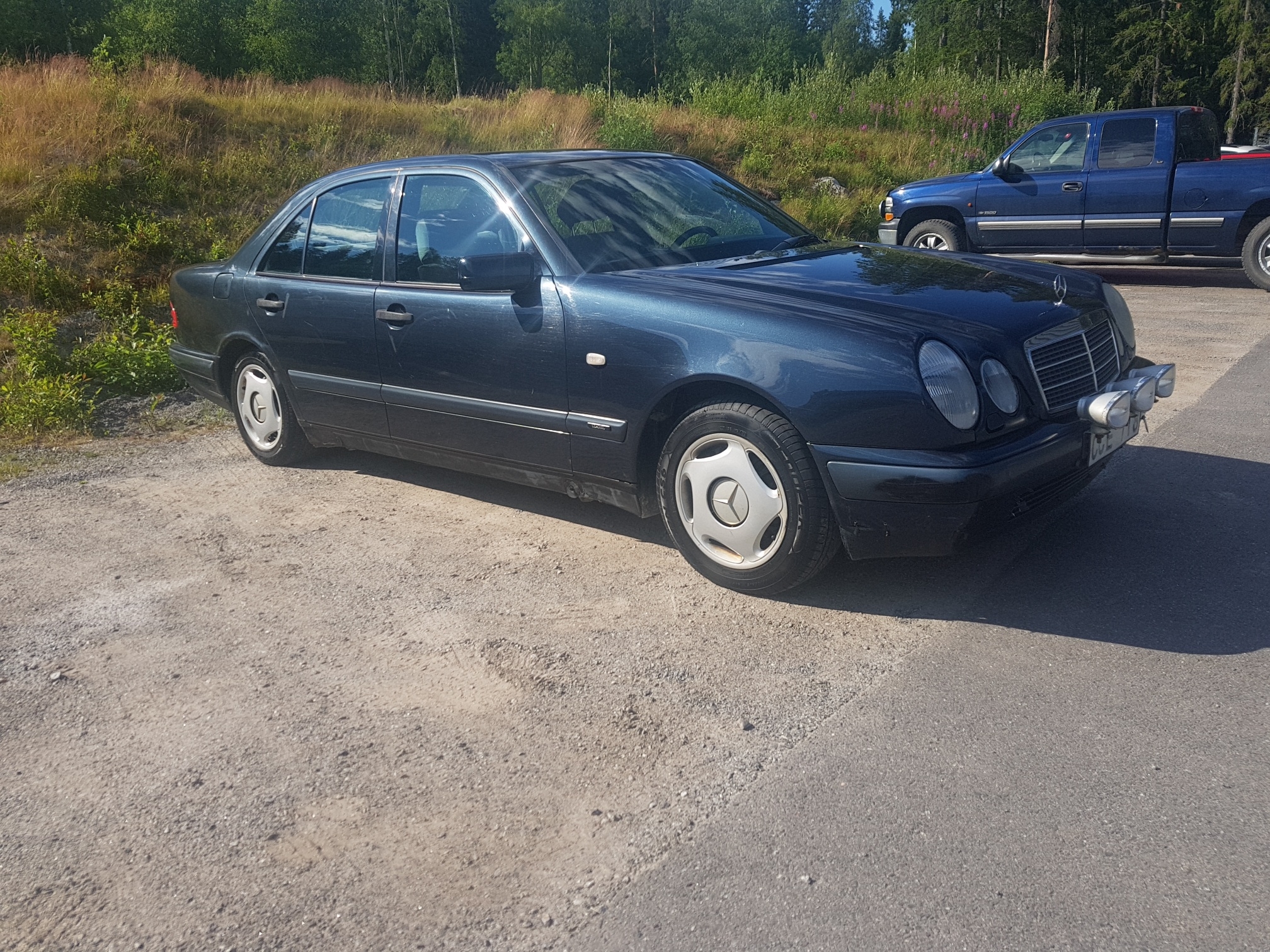 Mercedes-Benz E 290 D 1996, kuva 2/21