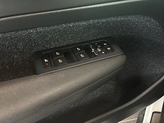 Volvo XC40 T4 AWD R-Design S&V-hjul/Drag/Kamera/Navi/Pvärm/ – bild 24