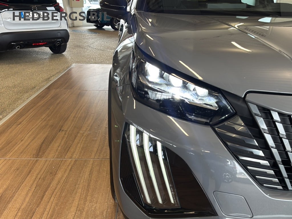 Peugeot 2008 GT 1.2 PureTech 130HK thumbnail