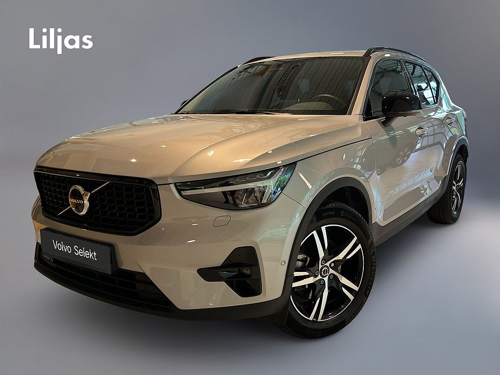 Volvo XC40 B3 FWD Bensin Plus Dark//360-Kamera//Drag