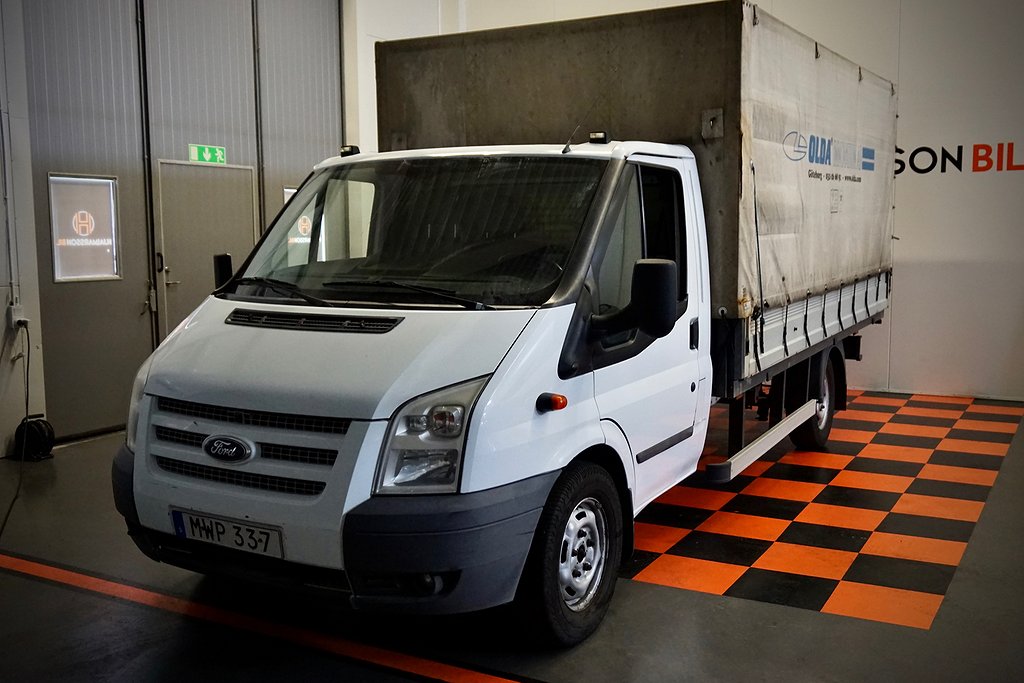 Ford Transit T350 / Chassis Cab / 2.2 TDCi / Euro 5 (140hk)