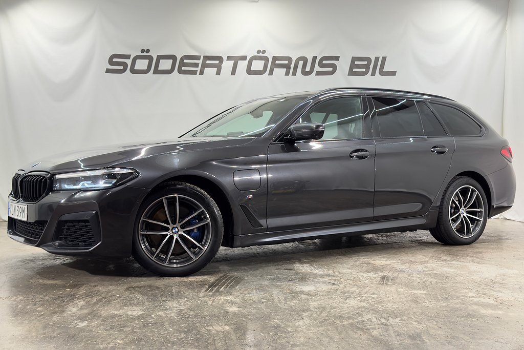 BMW 530e XDRIVE PLUG-IN M-SPORT DRAG VÄRMARE MOMSBIL