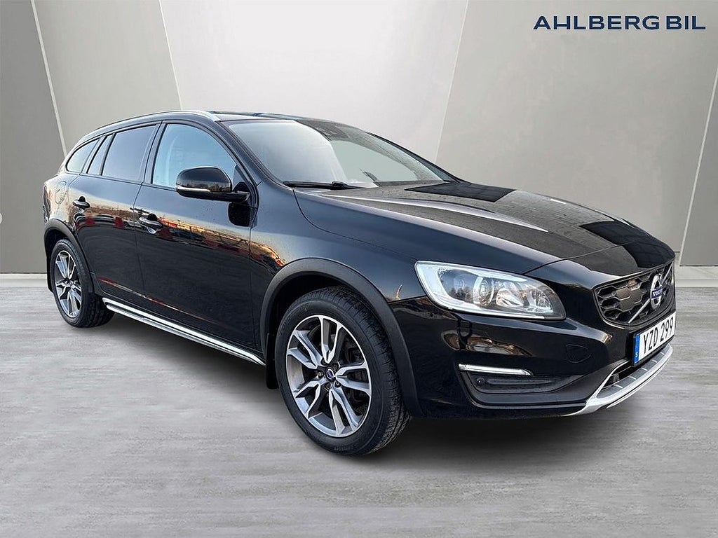 Volvo V60 Cross Country D4 Classic Pro, Klimatpaket, Teknikpaket, Dragkrok Delbar, Taklu