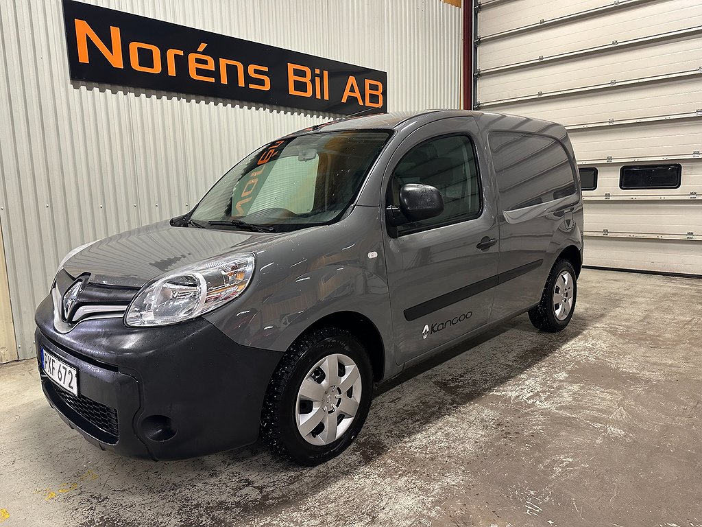 Renault Kangoo 1.5 dCi  GLASRUTOR I LASTUTRYMME VÄLSKÖTT