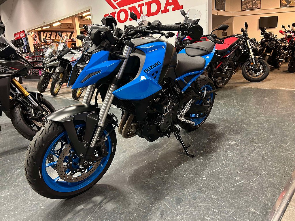 Suzuki GSX-8S 