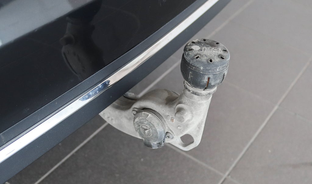 Mercedes-Benz C 220 d Sedan Avantgarde Värmare Navi Drag