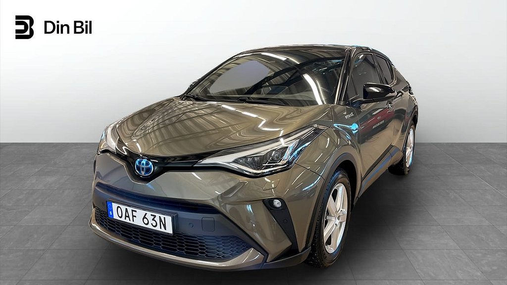 Toyota C-HR Hybrid EXECUTIVE V-Hjul navi 186 hk