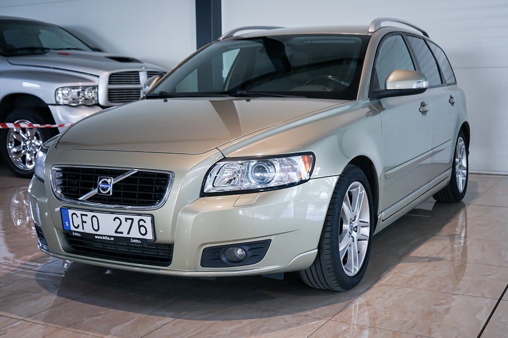 Volvo V50 1.6 D Summum Drag Xenon El stol helskinn