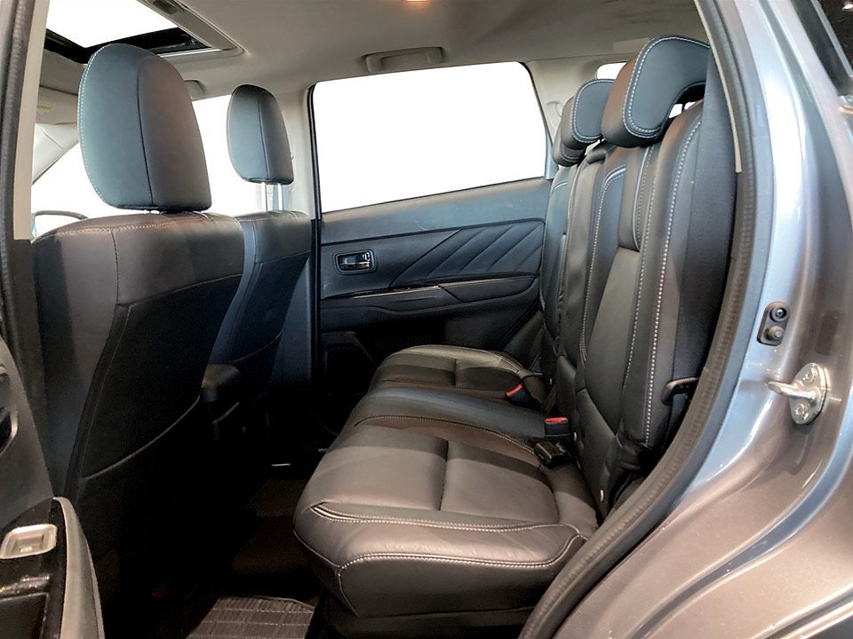 Bild på Mitsubishi Outlander Business PHEV 203hk Aut AWD - B-KAMERA,DRAG,ELSTOL