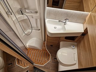 Husbil-integrerad Hymer Exsis-I 580 24 av 31
