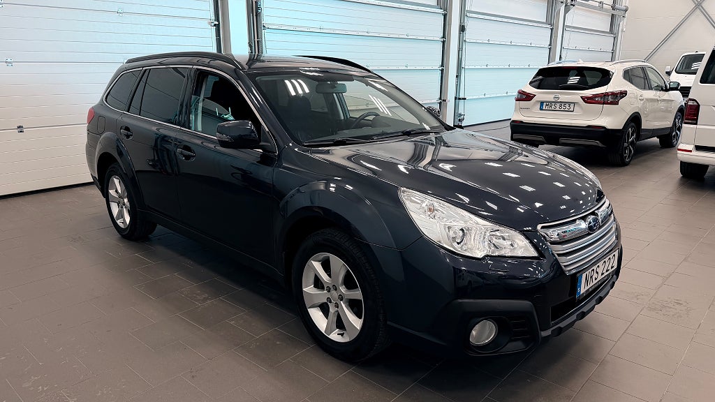 Subaru Outback 2.5 4WD Lineartronic Business 