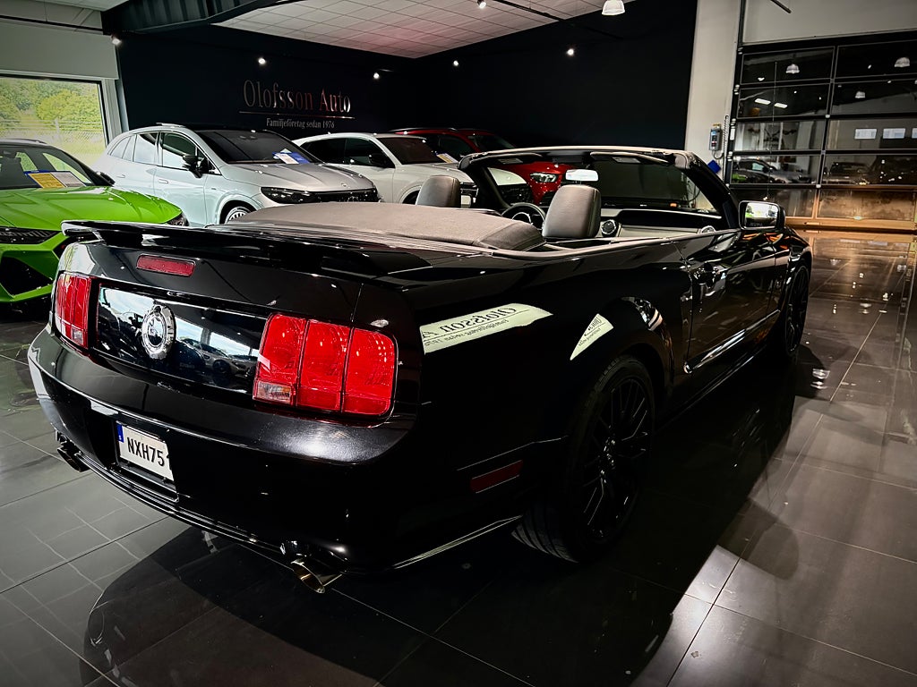 Ford Mustang GT V8 Convertible OBS! 2800mil - bild 9