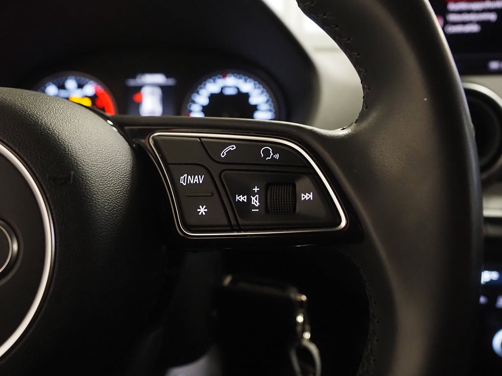 Audi Q2 35 TFSI 150hk S Tronic Proline P-Sensorer Connectivity 2019