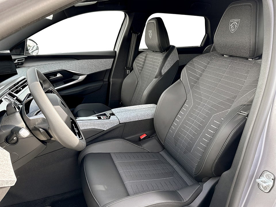 Bild på Peugeot 5008 GT Hybrid 145hk Aut - DEMO