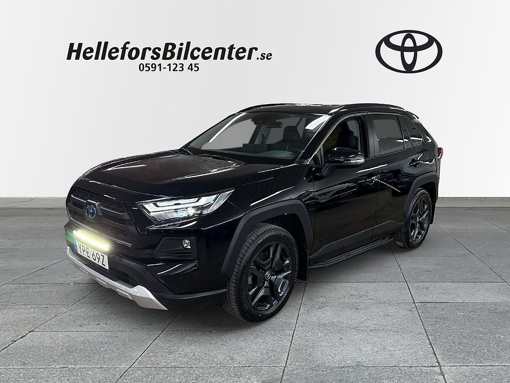 Toyota RAV4 Hybrid AWD-i Hybris 222hk Adventure Värmare Vhjul Led ramp