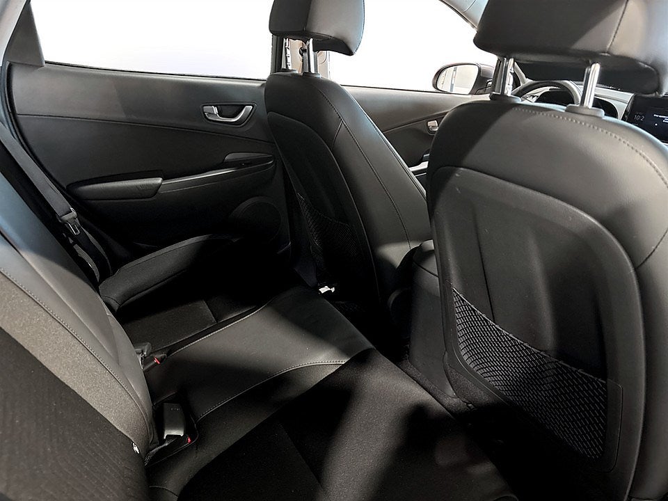 Bild på Hyundai Kona Essential 39.2kWh 136hk Aut - B-KAMERA, RATTVÄRME