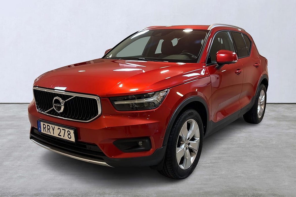 Volvo XC40 D4 AWD Momentum Intro Edition
