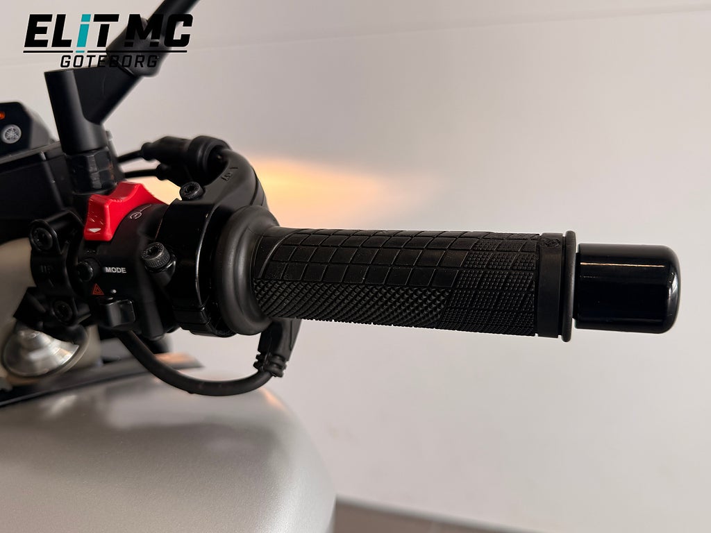 Yamaha MT-09 2015 - miniatyr 22