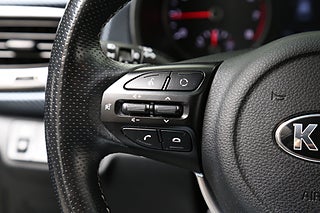 Halvkombi Kia Rio 15 av 25