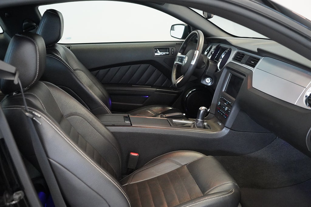 Ford Mustang 2012 - miniatyr 9
