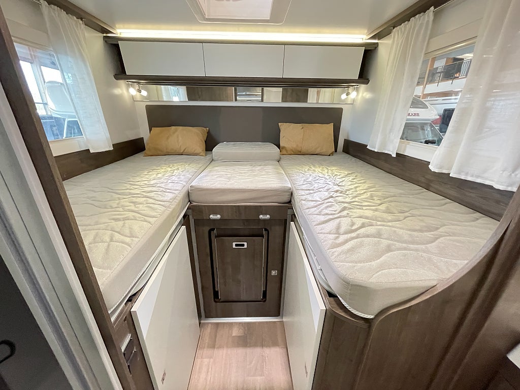 Benimar Tessoro 463 / B-körkort / Taksäng / Solcell / 165hk /  - Benimar