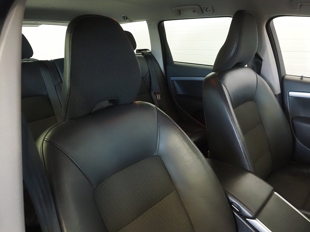 Volvo V70 D4 Classic Momentum D-Värm PDC Adaptiv Farthållare 2016