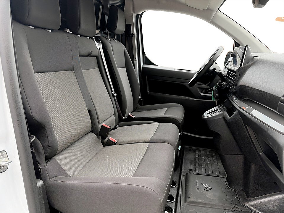 Bild på Citroën Jumpy 2.0 BHDi 145hk Aut L3 VÄRMARE DRAG B-KAMERA