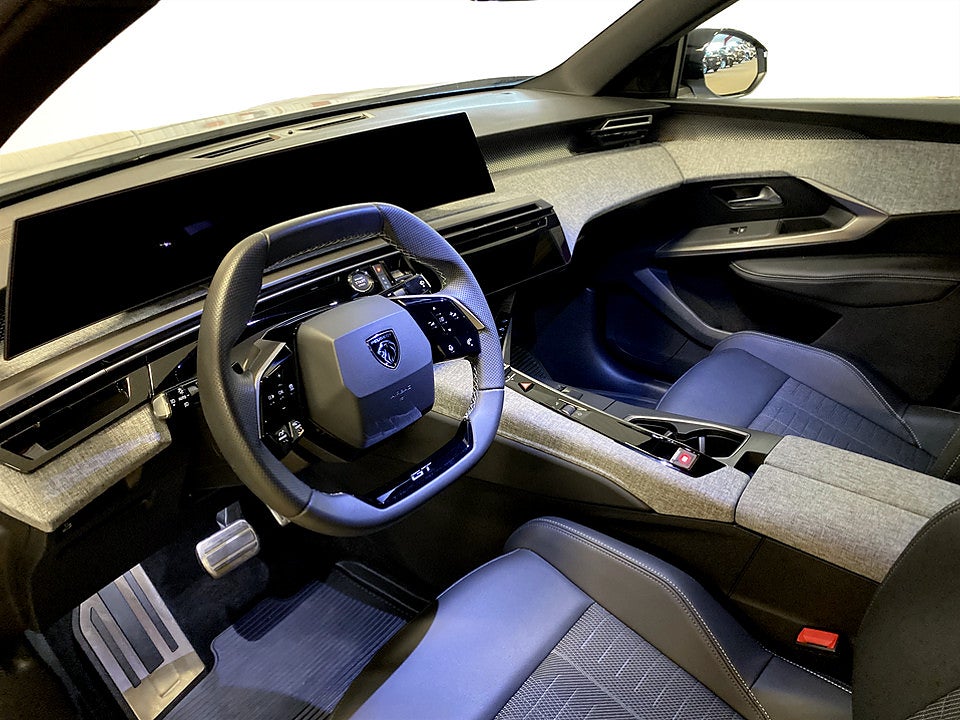 Bild på Peugeot 3008 GT Hybrid 145hk Aut B-KAMERA CARPLAY
