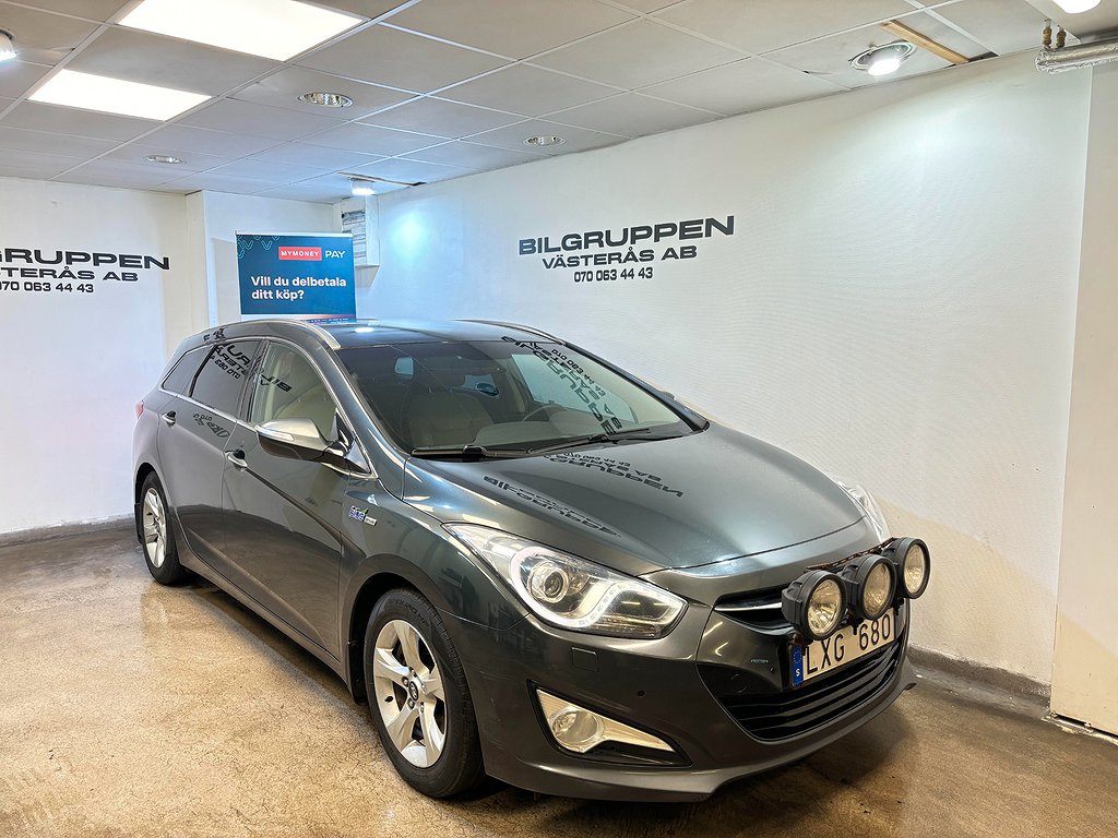 Hyundai i40 cw 1.7 CRDi / Ny Bes / Ny Servad / P-Sens /3.95%