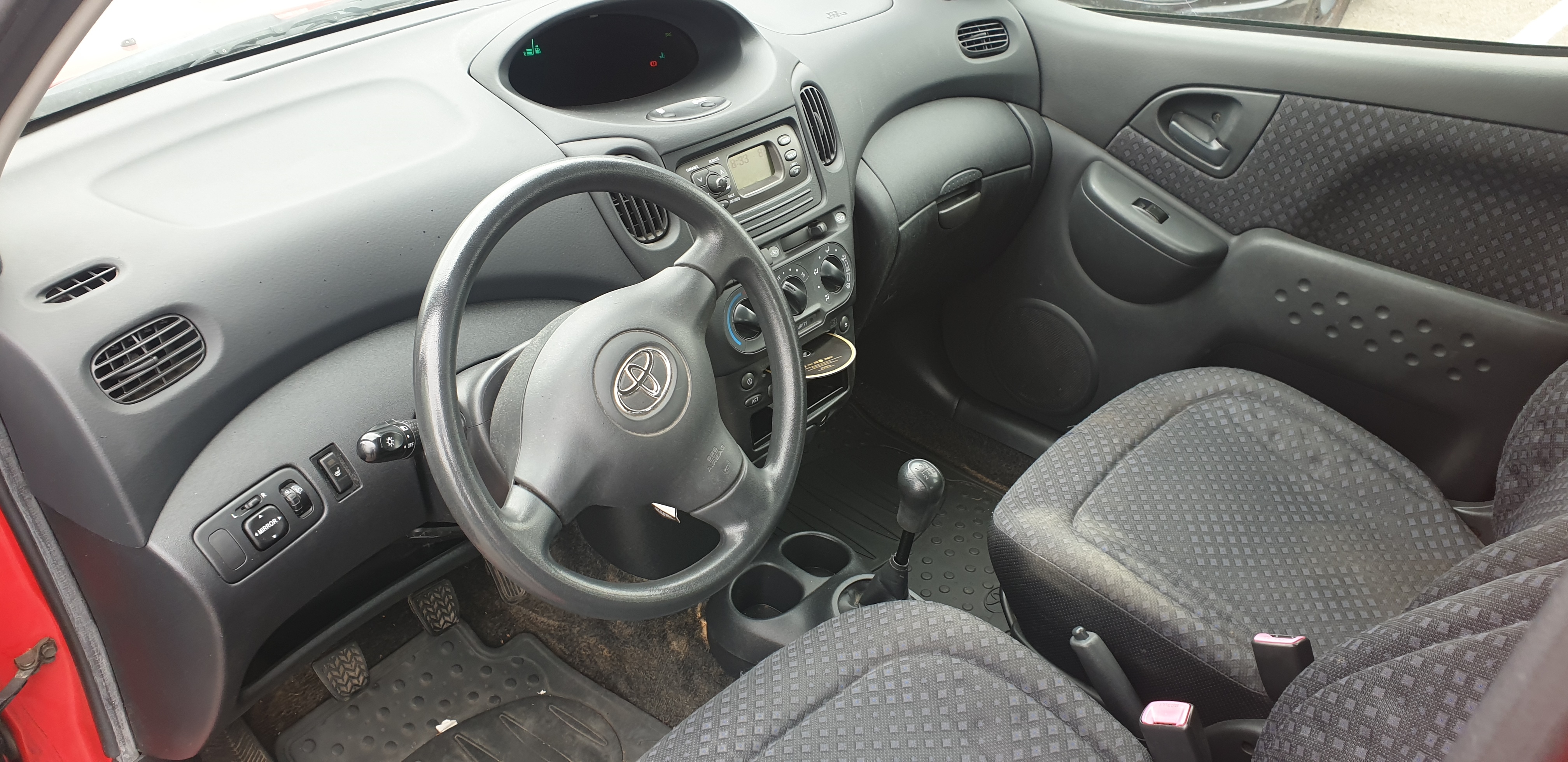 Toyota Yaris Verso 1.3 VVT-i 84hk 2005, bild 6/38