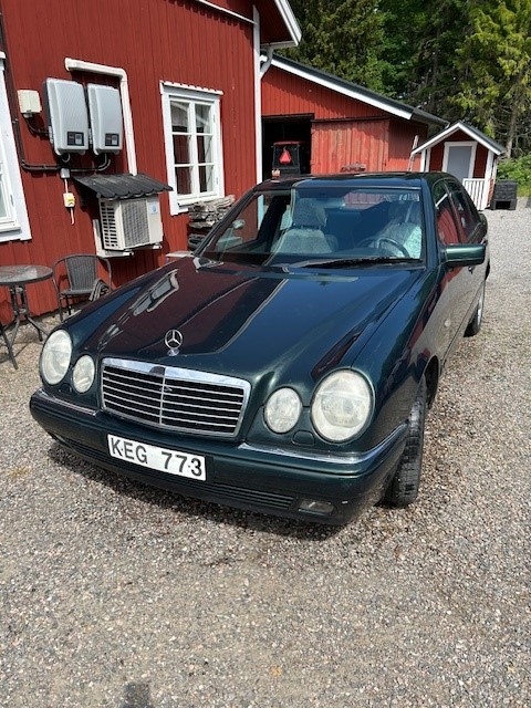 Mercedes-Benz E 280 4MATIC Avantgarde 1997, bild 7/26