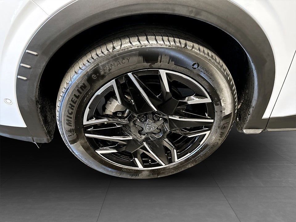 Bild på Peugeot 5008 GT Hybrid 145hk Aut MASSAGE 7-SITS B-KAMERA 