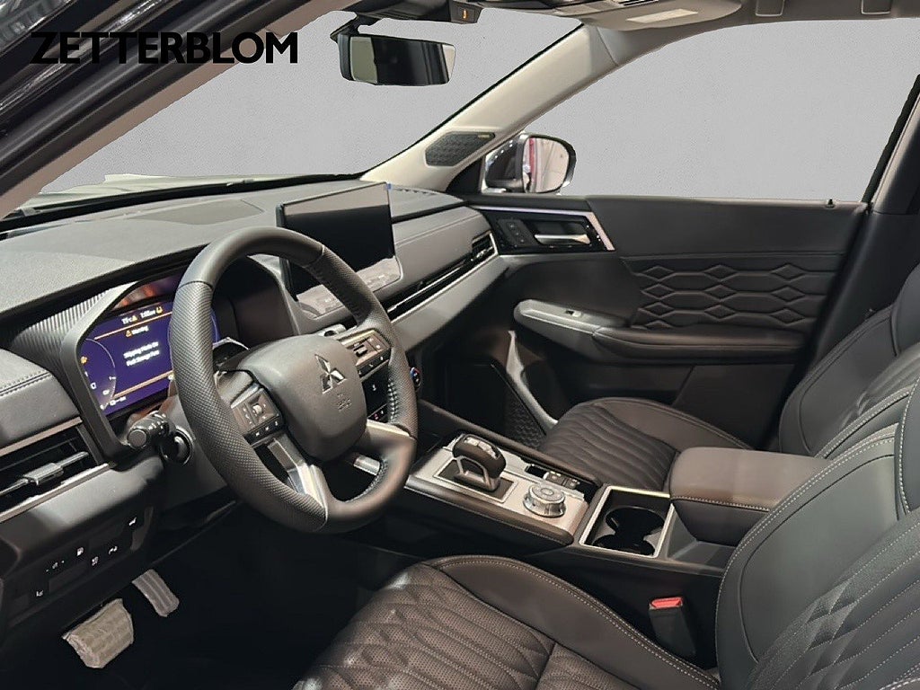 SUV Mitsubishi Outlander 8 av 22