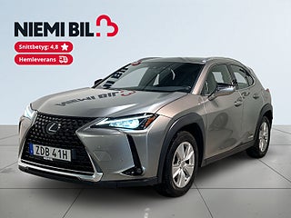 Lexus UX 250h E-Four CVT Rattvärme Kamera Psens CarPlay SoV