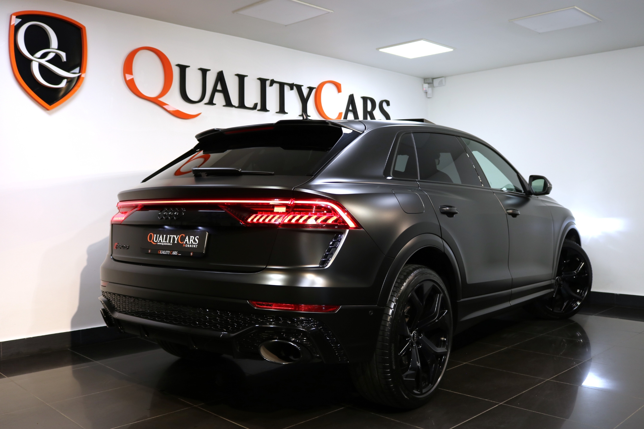 Audi RS Q8 Pano RS-Design Dragkrok 2023, kuva 3/60