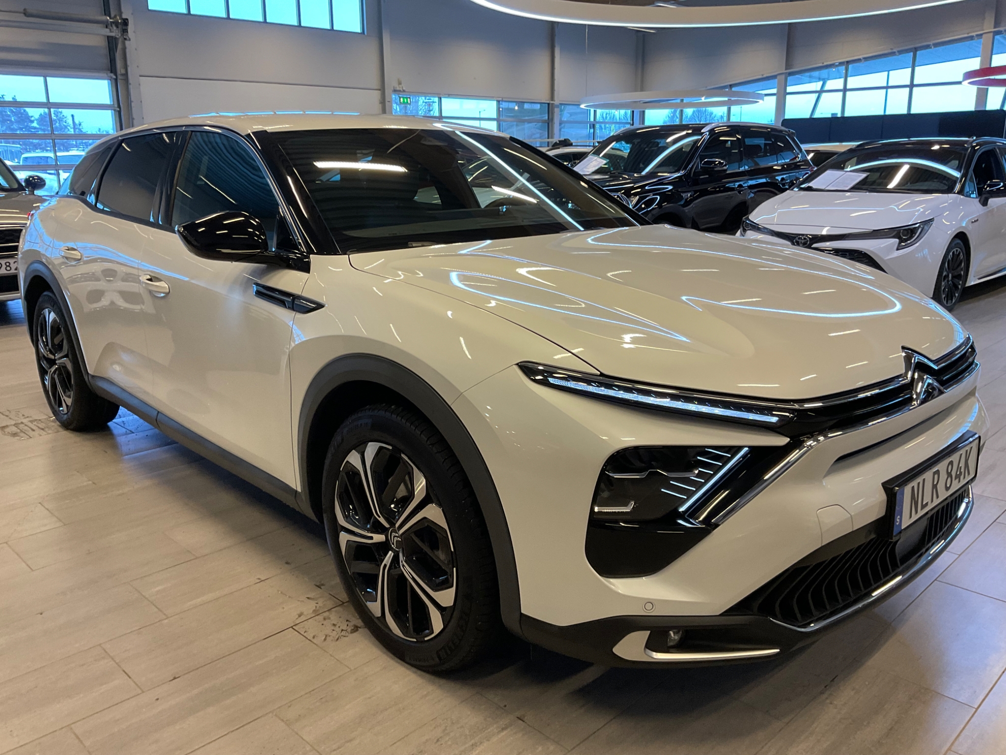 Citroen C5 X PLUG-IN-HYBRID EAT Shine 2022, kuva 3/44