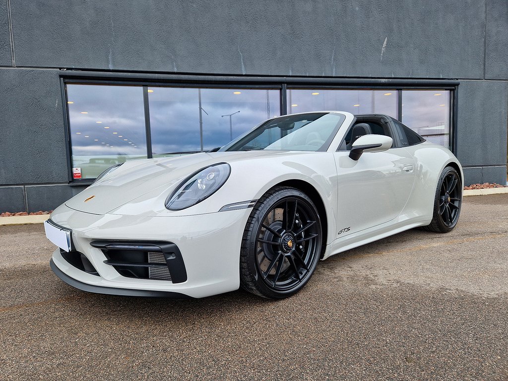 Porsche 911 Targa 4 GTS PDK Euro 6