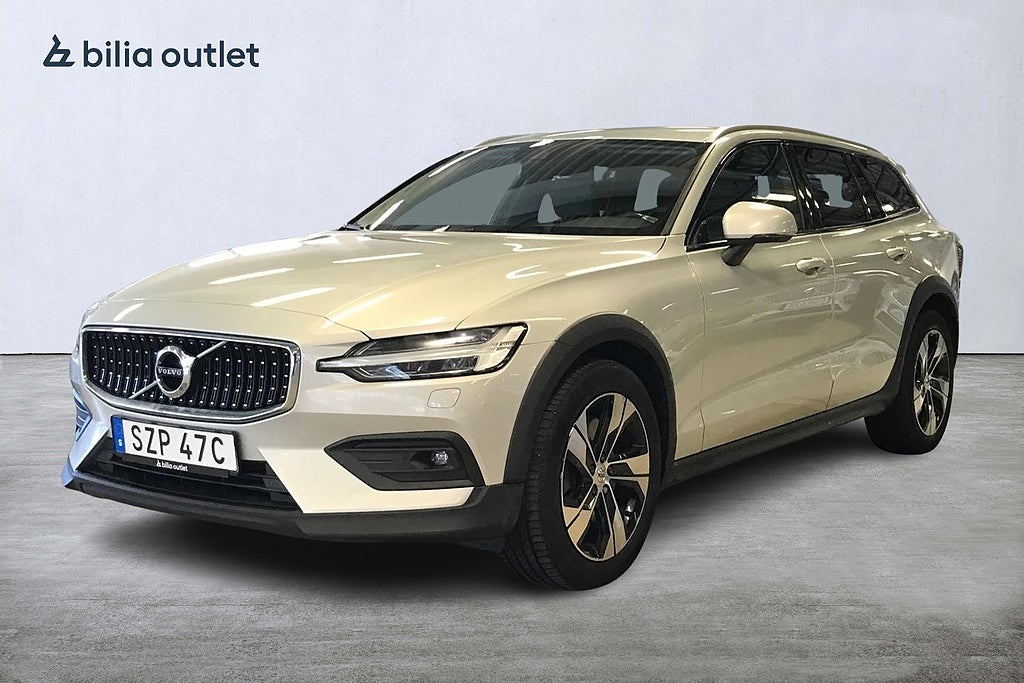Volvo V60 Cross Country D4 AWD aut Adv SE 190hk Drag P-värm PDC Rattvärm
