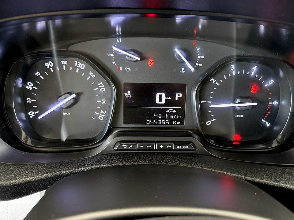 Bild på Peugeot Expert PRO+ 2.0 BHDi 145hk Aut L3 - B-KAMERA, M-VÄRME