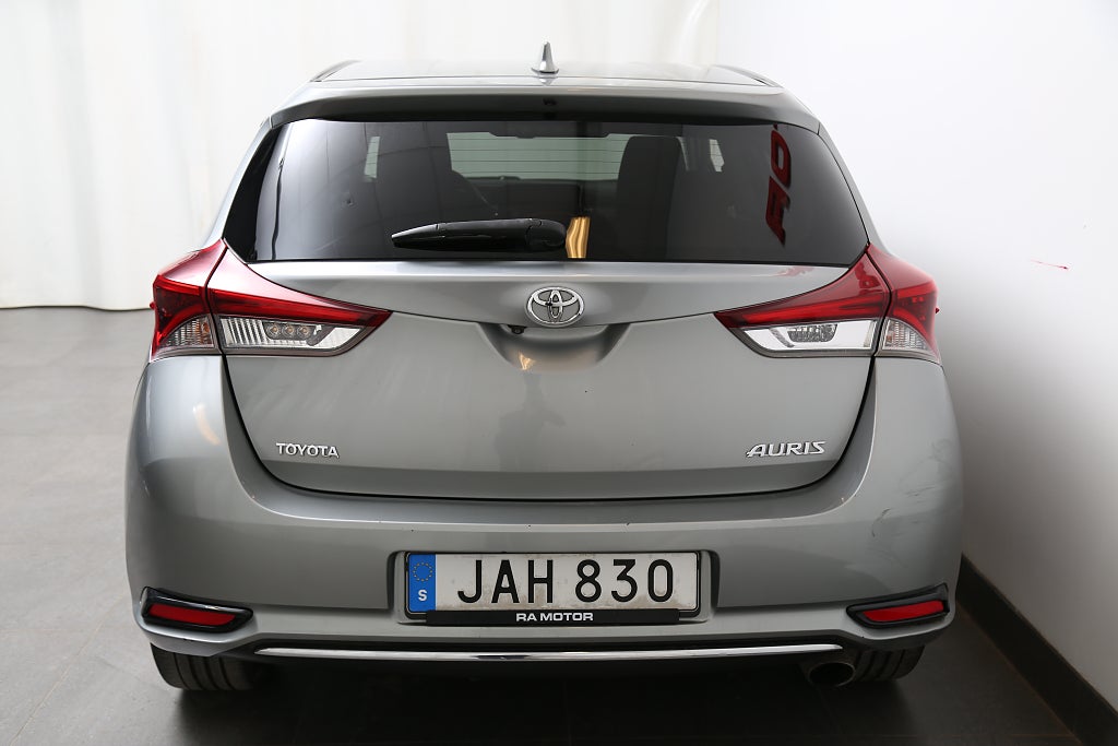 Toyota Auris 1,2 Turbo Active Plus 5d Kamera Comfortpaket 2015