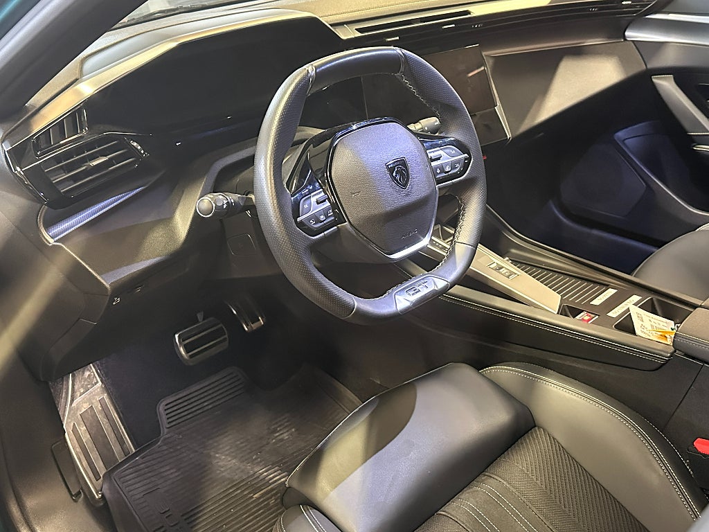 Peugeot 308 SW GT 1.2 PureTech 130HK EAT 360-kamera, Navi thumbnail