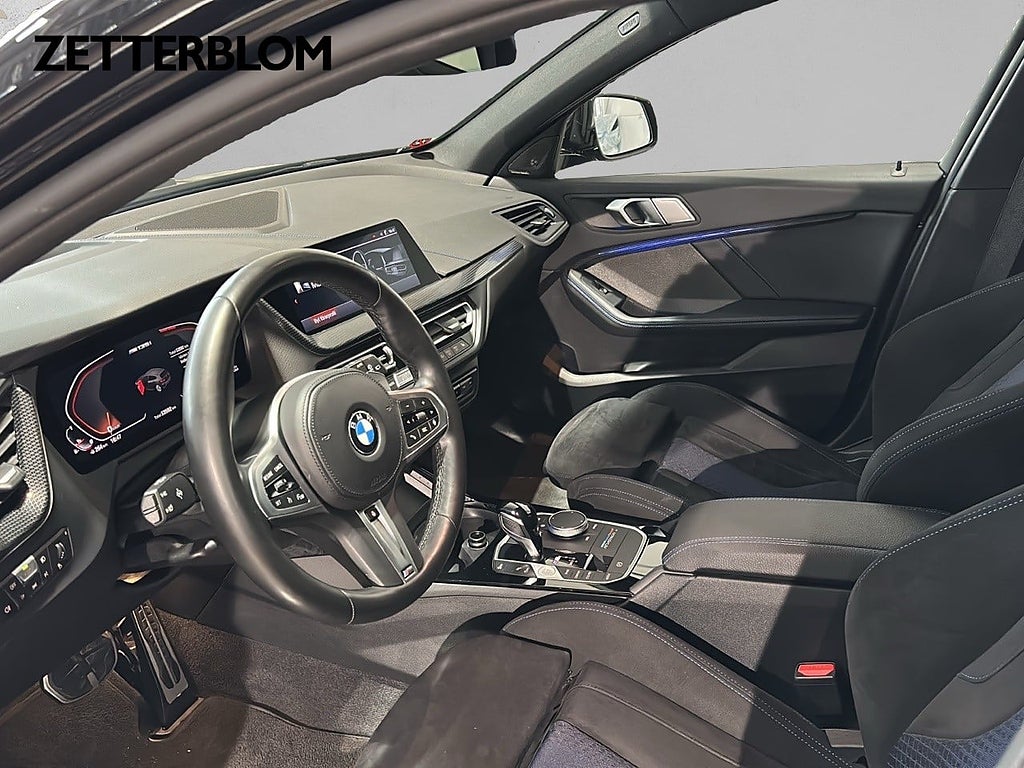 Halvkombi BMW M135i 8 av 23