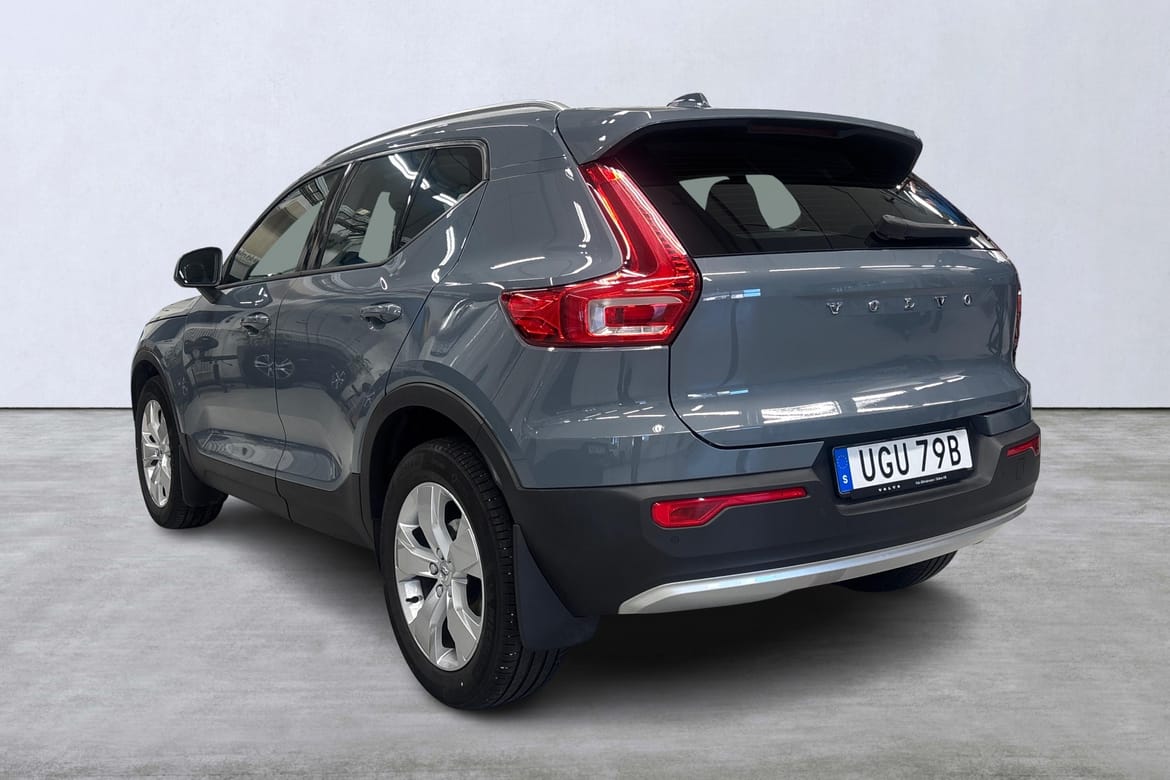 Volvo XC40 T3 FWD aut Momentum Advanced 2021, bild 4/10