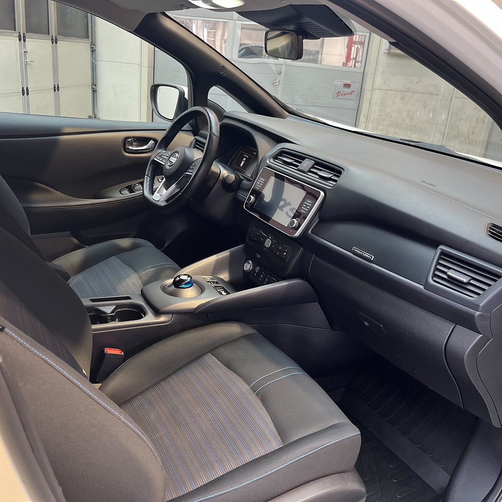 Nissan Leaf e+ 62 kWH 217HK Acenta 360° Navigation Apple Carplay
