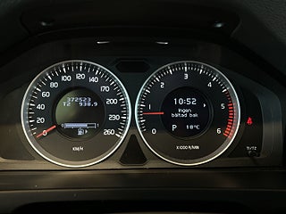 Volvo V60 D4 AWD Aut Momentum Dvärm/Skinn/Drag/Psens/Xenon